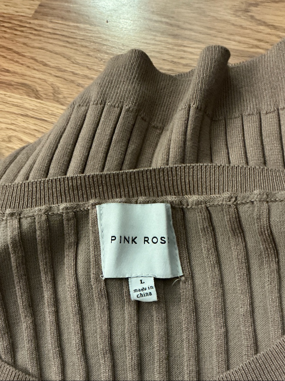 Pink Rose Ribbed Button-Front Long Sleeve Top Size Large - Picture 3 of 5